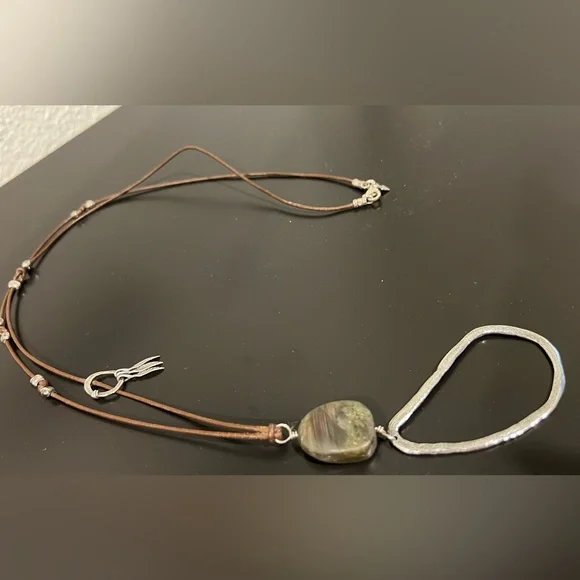 Silpada Labradorite and sterling silver pendant necklace. - Picture 3 of 4